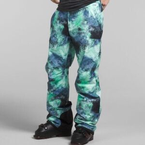 THE NORTH FACE Mens Freedom Insulated Pant, Icecap Blue Faded Dye Camo Print
